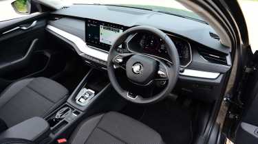 Skoda Octavia UK - dash